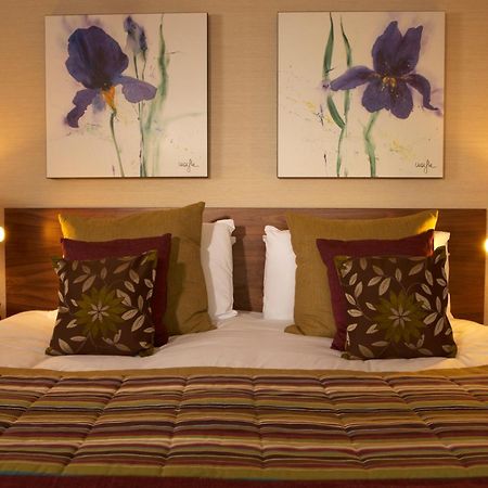 The Bull Hotel; Sure Hotel Collection By Best Western Peterborough Zewnętrze zdjęcie