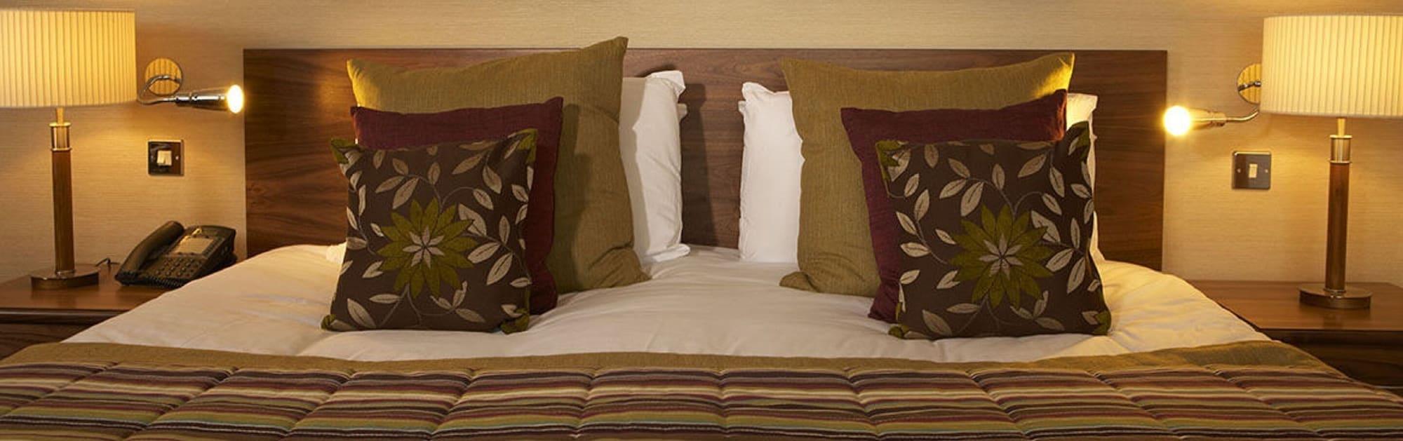 The Bull Hotel; Sure Hotel Collection By Best Western Peterborough Zewnętrze zdjęcie