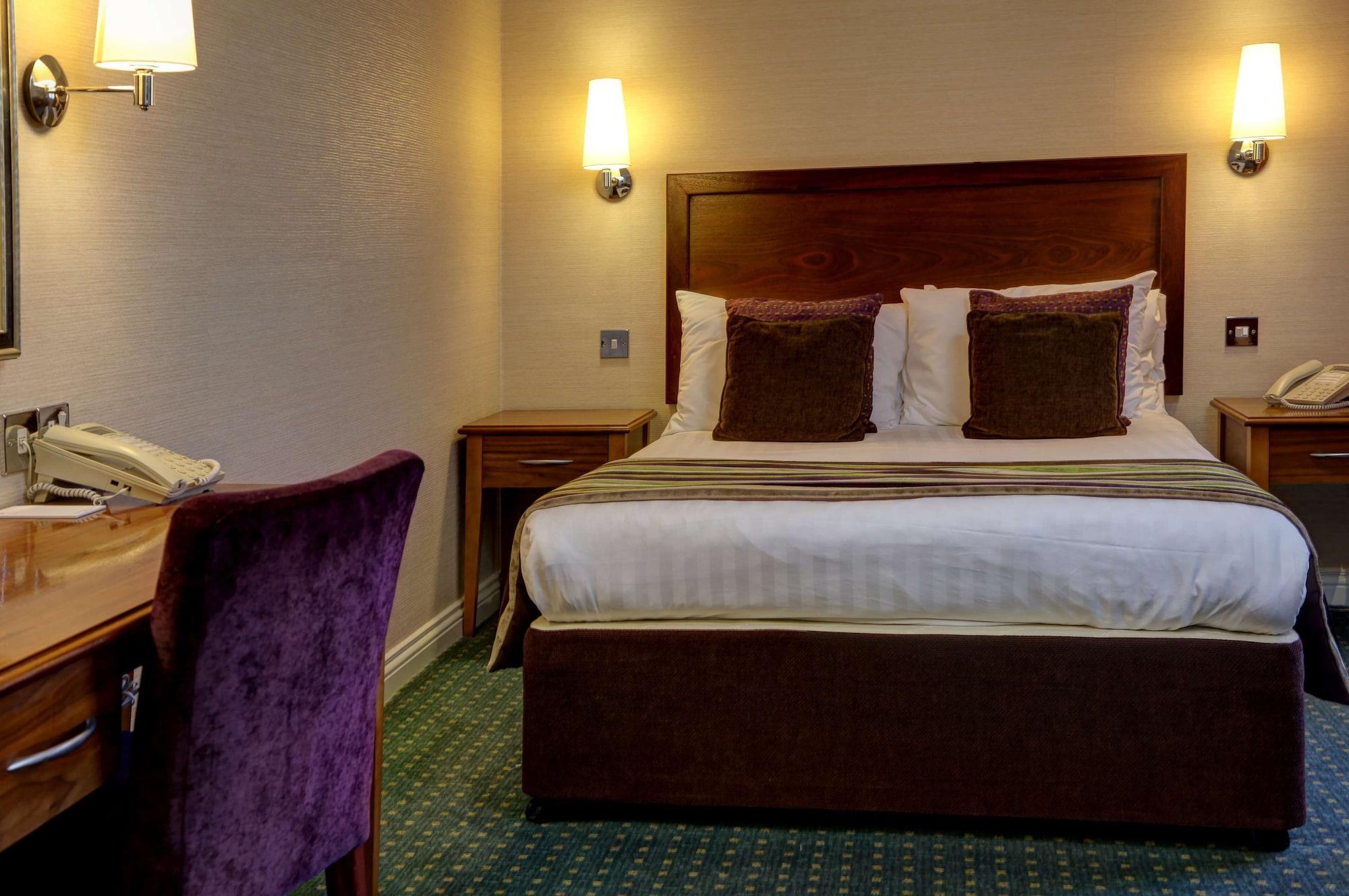 The Bull Hotel; Sure Hotel Collection By Best Western Peterborough Zewnętrze zdjęcie